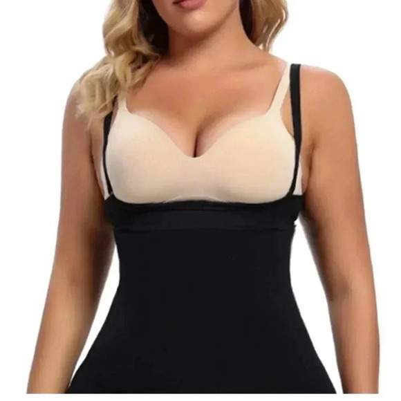 SKIMS Other - Skims Size Medium Compression Shapewear Black